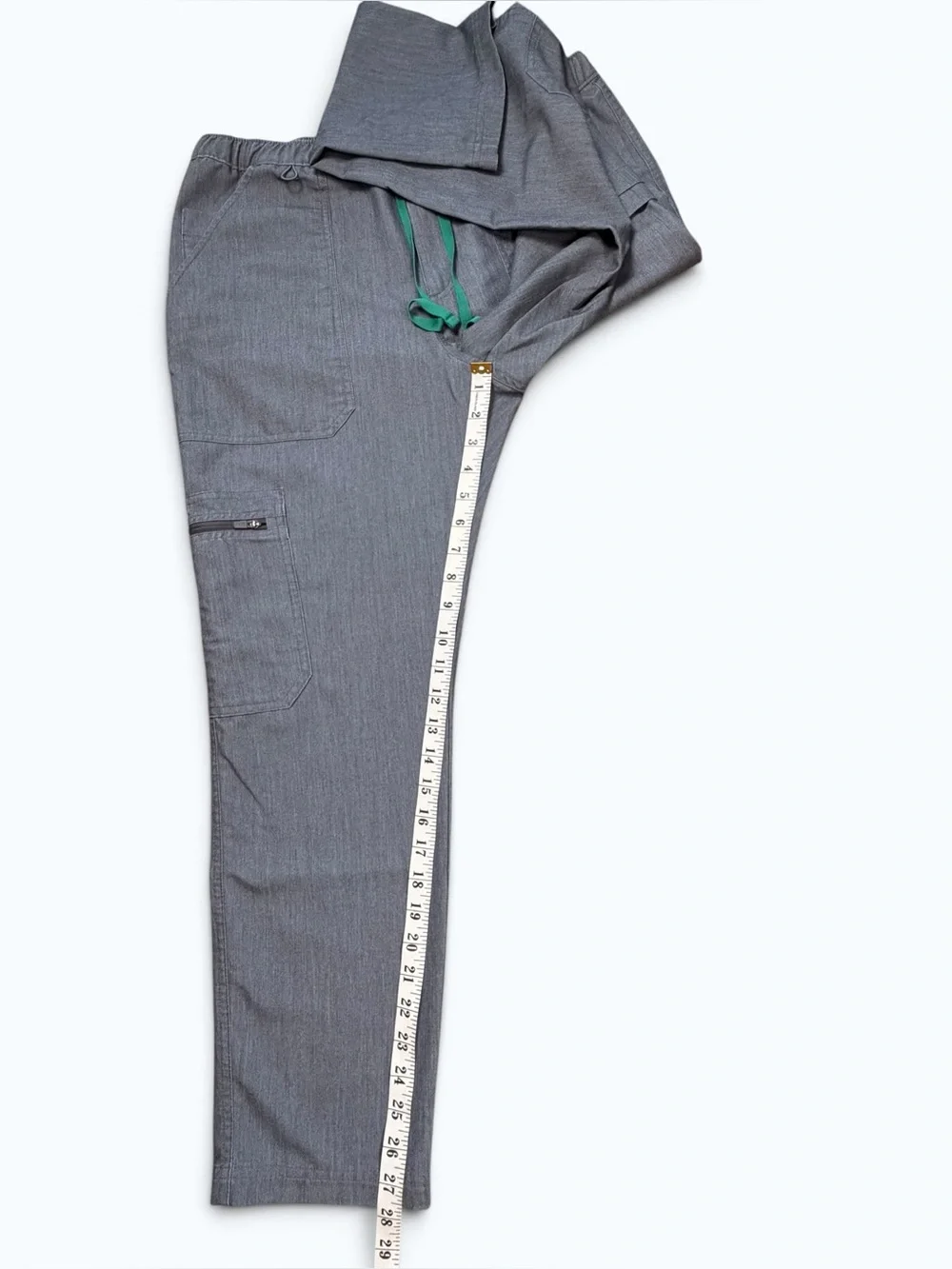 FIGS Technical Collection Gray Cargo Scrub Pants Size M/S